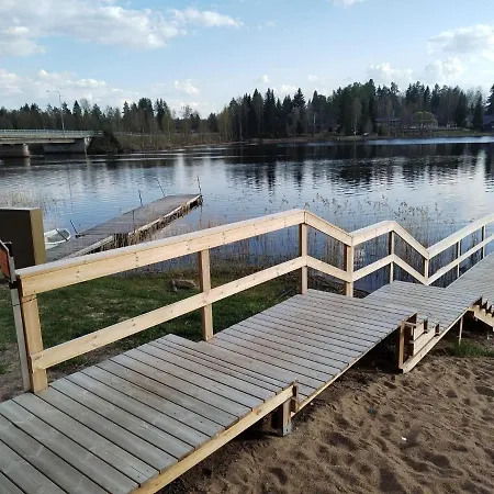 Kylpylasaari Camping Szálloda