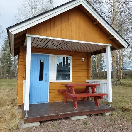 Kylpylasaari Camping *