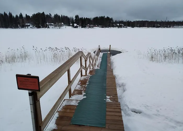 酒店 Kylpylasaari Camping *