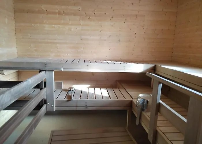 酒店 Kylpylasaari Camping